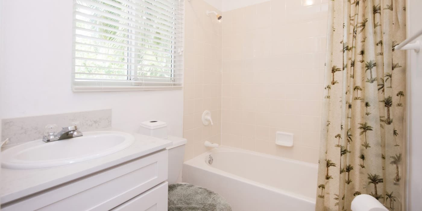 Villa Hidden Treasure + Guesthouse — luxury villa photo 32
