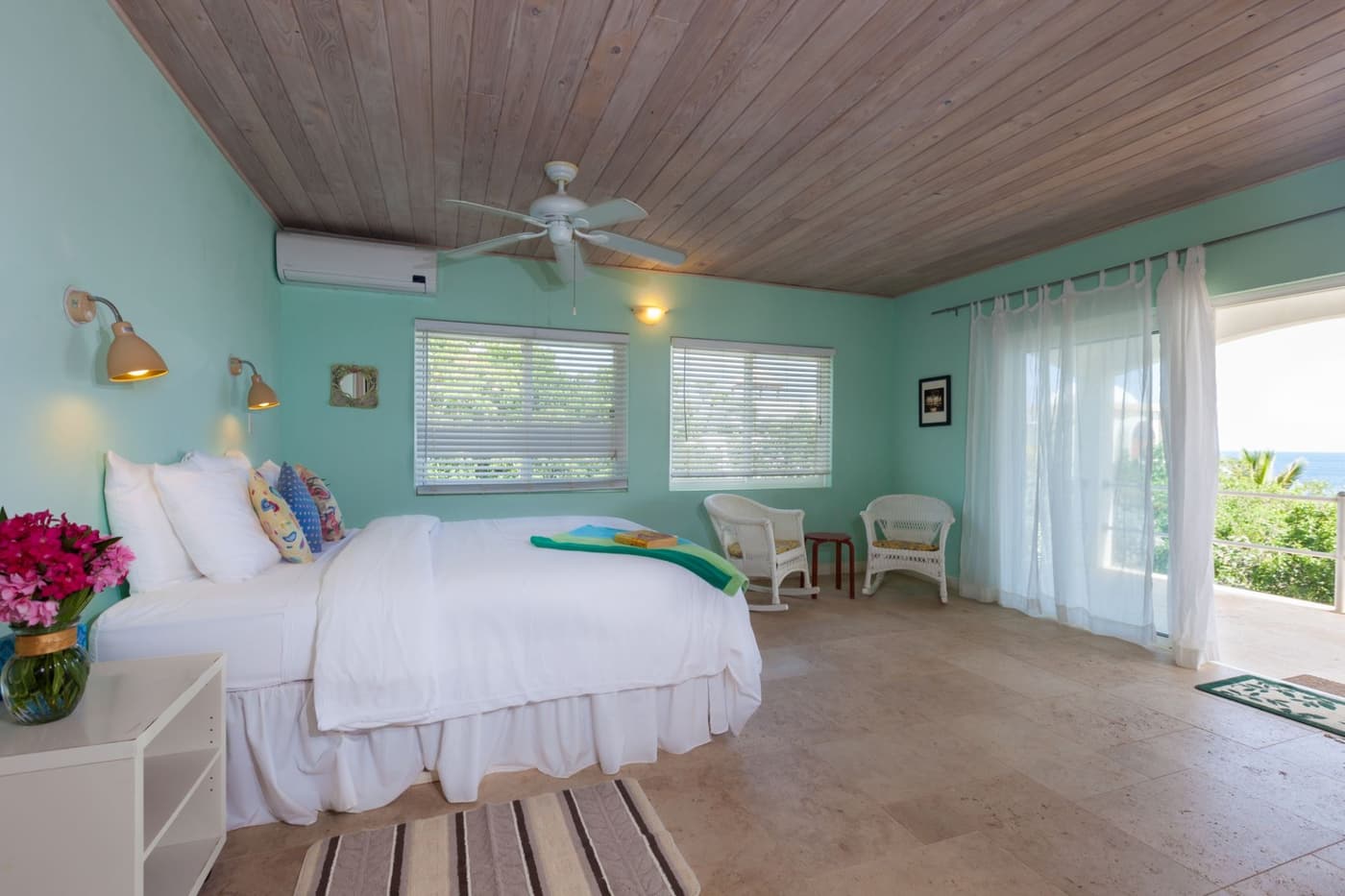 BeachCourt Villa — luxury villa photo 39