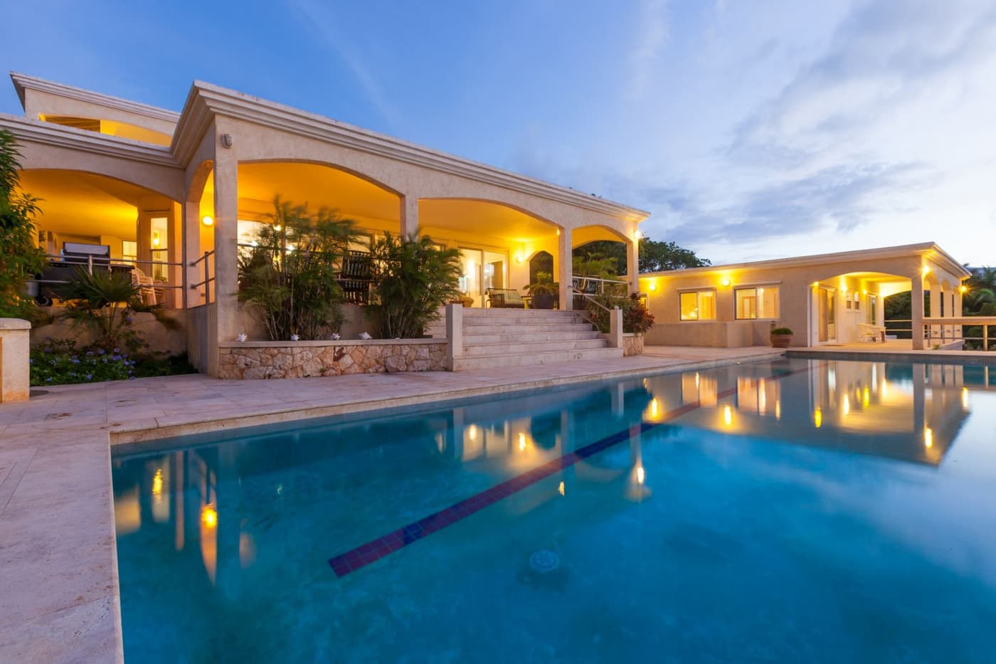 BeachCourt Villa — luxury villa photo 3