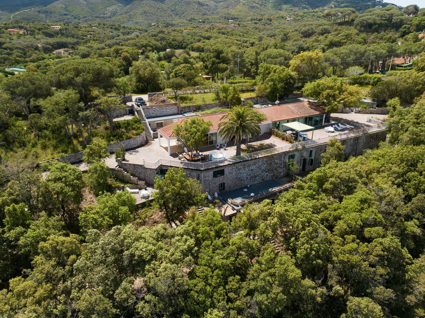 Villa Elbamare — luxury villa photo 1
