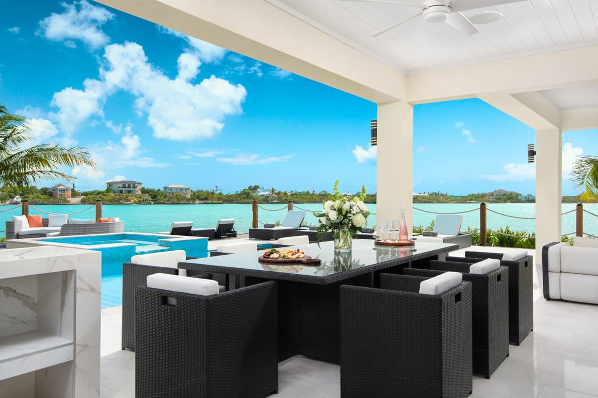 Horizon Villa — luxury villa photo 2