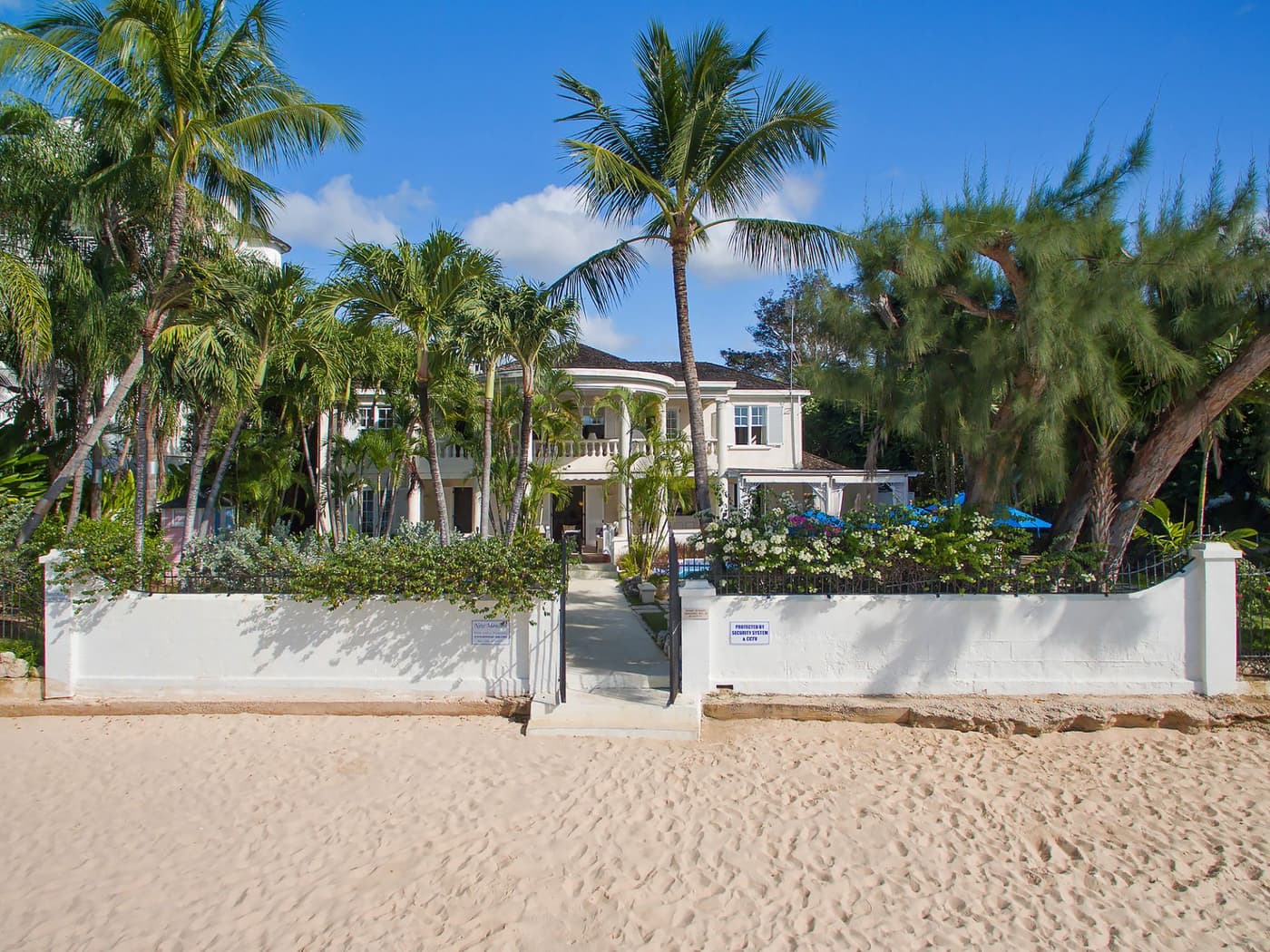 New Mansion — luxury villa photo 23