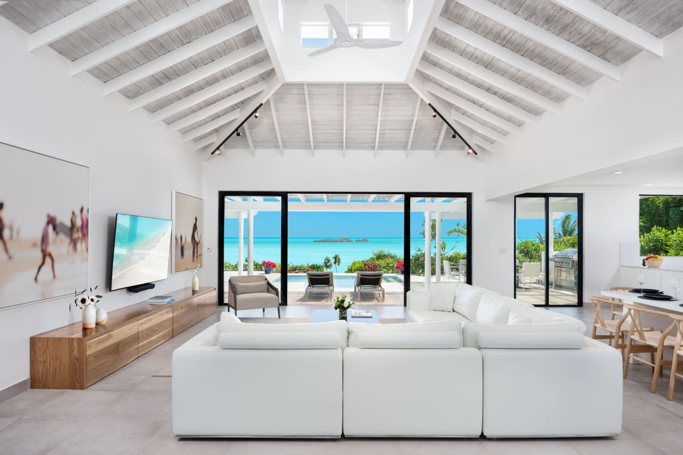 Sandy Shore Villa — luxury villa photo 1