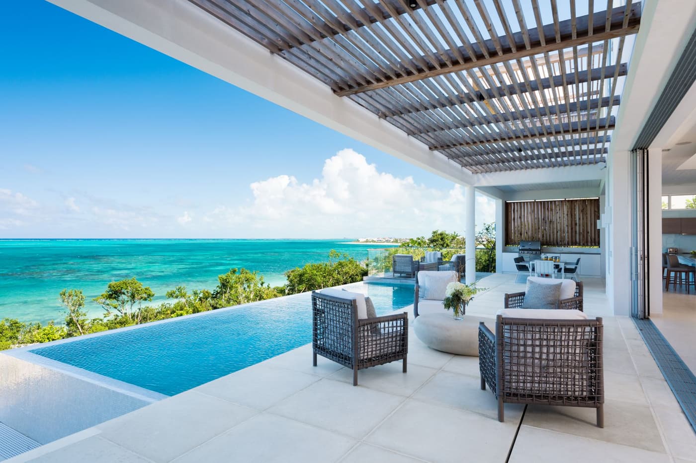 North Shore Enclave - 5 BDR BEACHFRONT VILLA — luxury villa photo 1