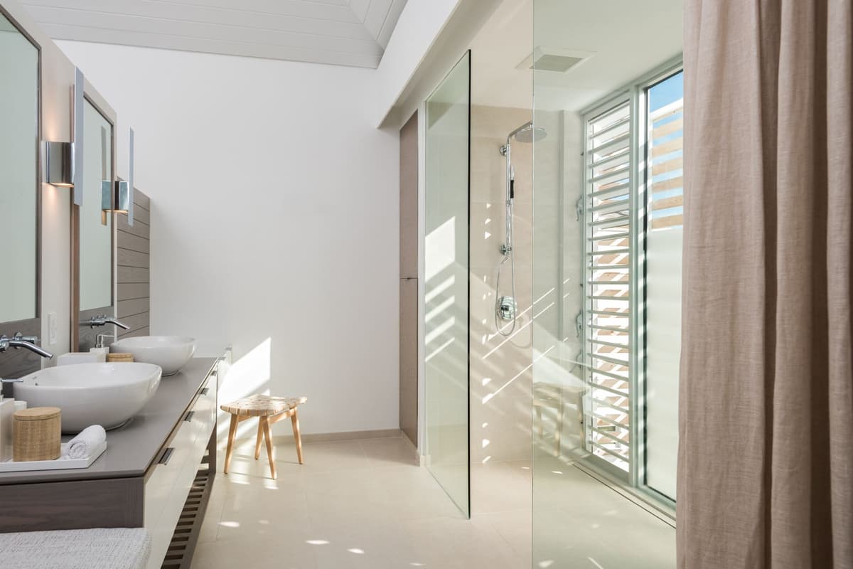 North Shore Enclave - 4 BDR OCEAN VIEW VILLA — luxury villa photo 1