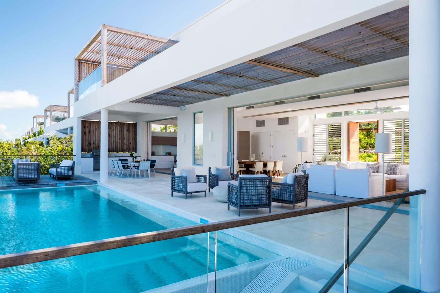 North Shore Enclave - 5 BDR BEACHFRONT VILLA — luxury villa photo 2