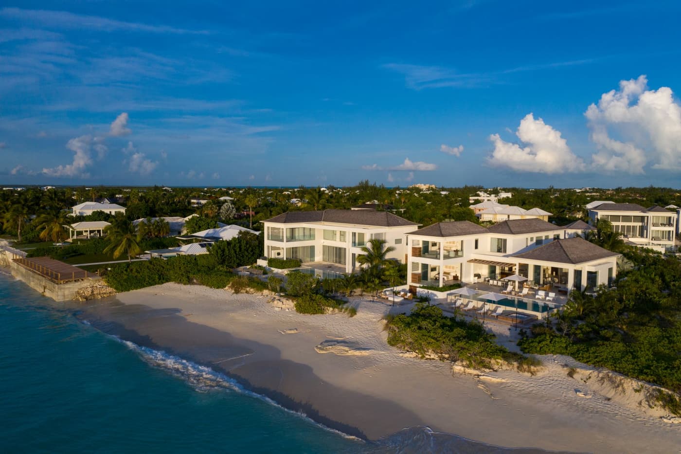 Grace Bay Enclave - 5 BDR BEACHFRONT VILLA — luxury villa photo 63