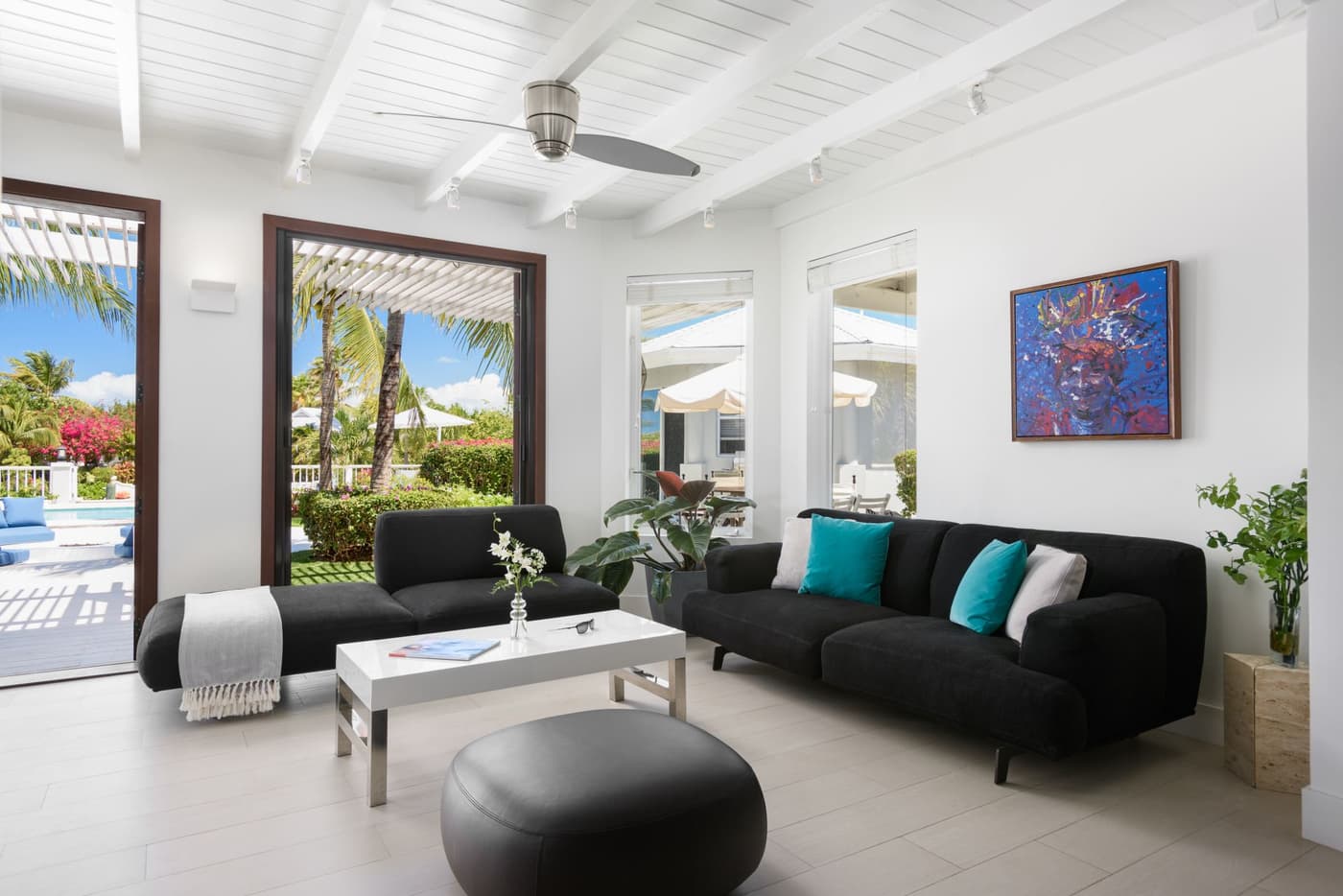 Below Deck Villa — luxury villa photo 2