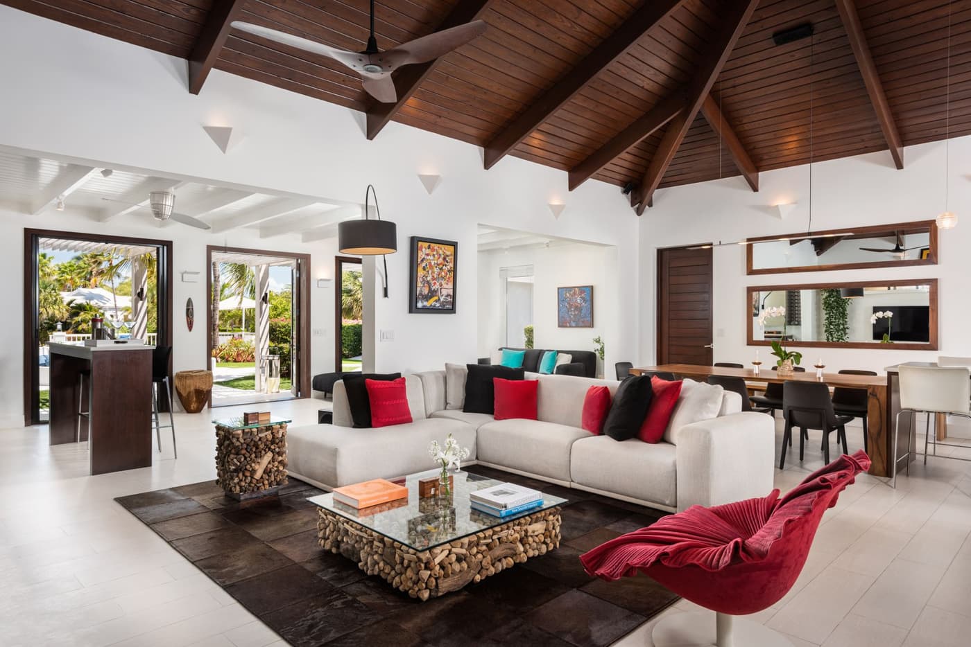 Below Deck Villa — luxury villa photo 3