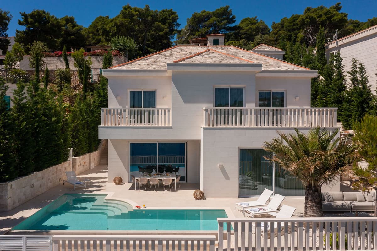 Villa More — luxury villa photo 1