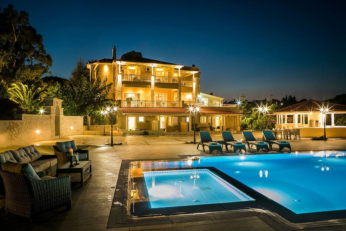 Hidden Gem Estate — luxury villa photo 2