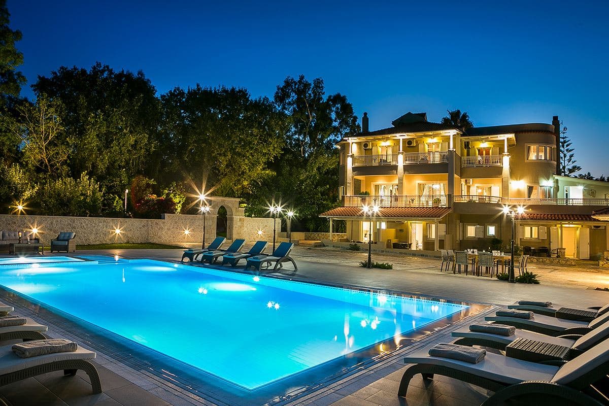 Hidden Gem Estate — luxury villa photo 1