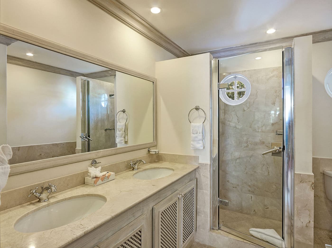 Royal Villa 1 - Swansway — luxury villa photo 2