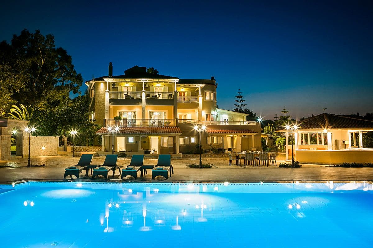 Hidden Gem Estate — luxury villa photo 3