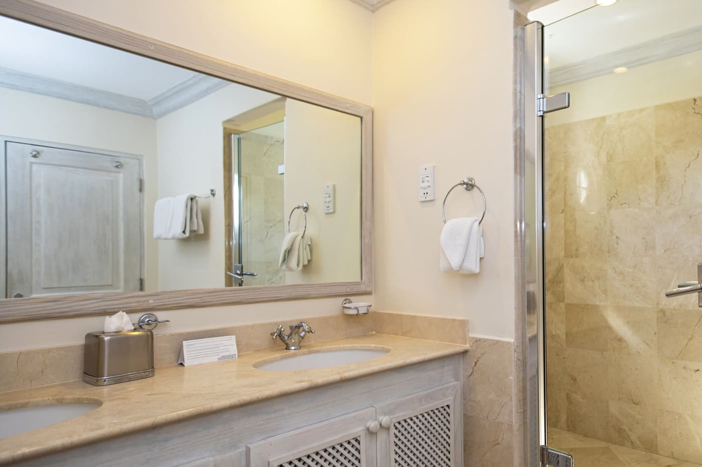 Royal Villa 1 - Swansway — luxury villa photo 1