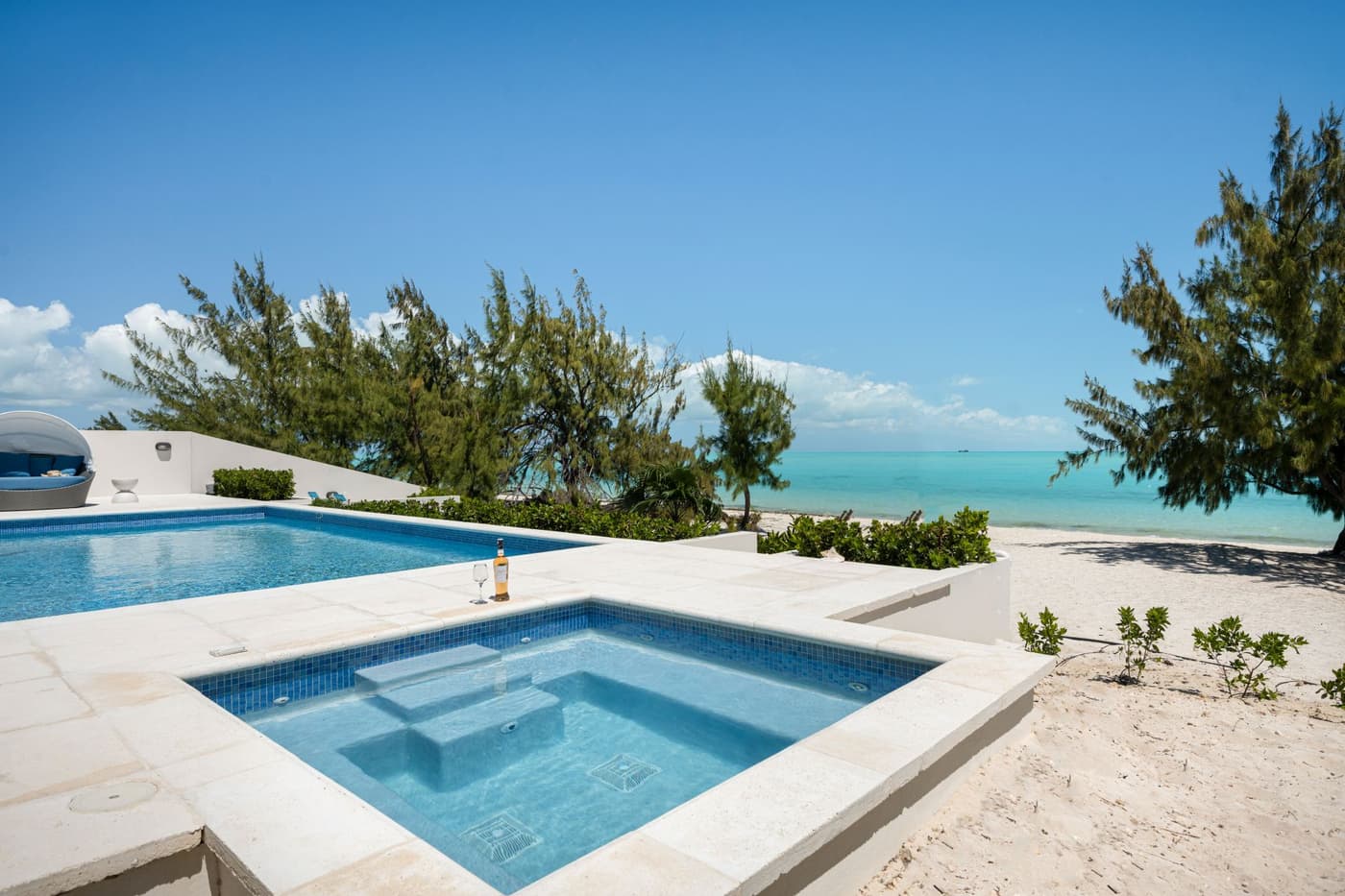 Hura Sea Villas — luxury villa photo 3