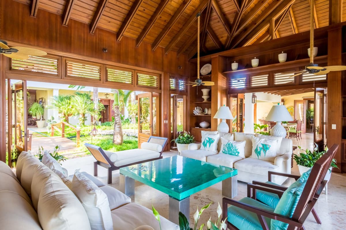 Villa Palmeras — luxury villa photo 3
