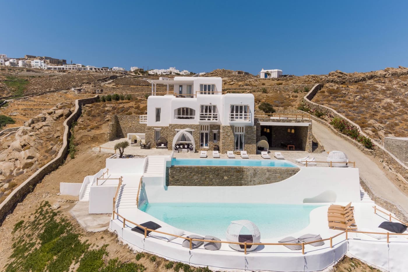 Villa Sera — luxury villa photo 1