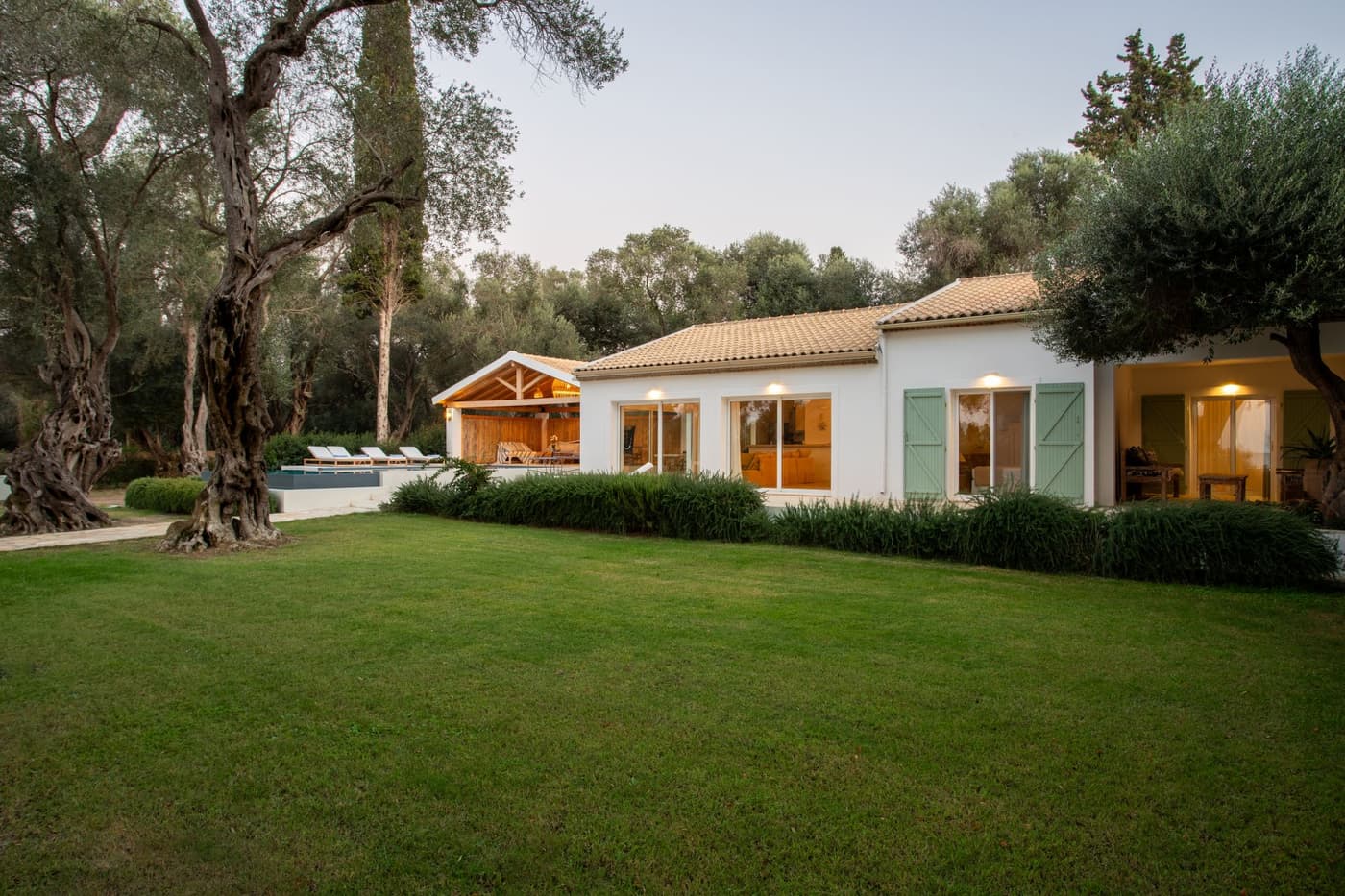 Villa Natura Zoe — luxury villa photo 2