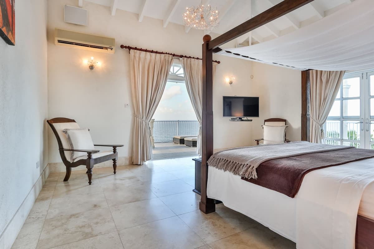 Cayman Villa — luxury villa photo 129
