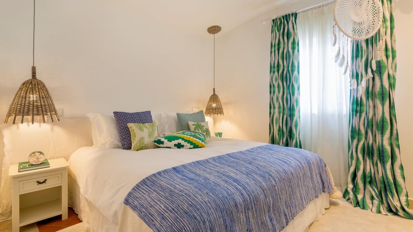 Hibiscus Beach House — luxury villa photo 3