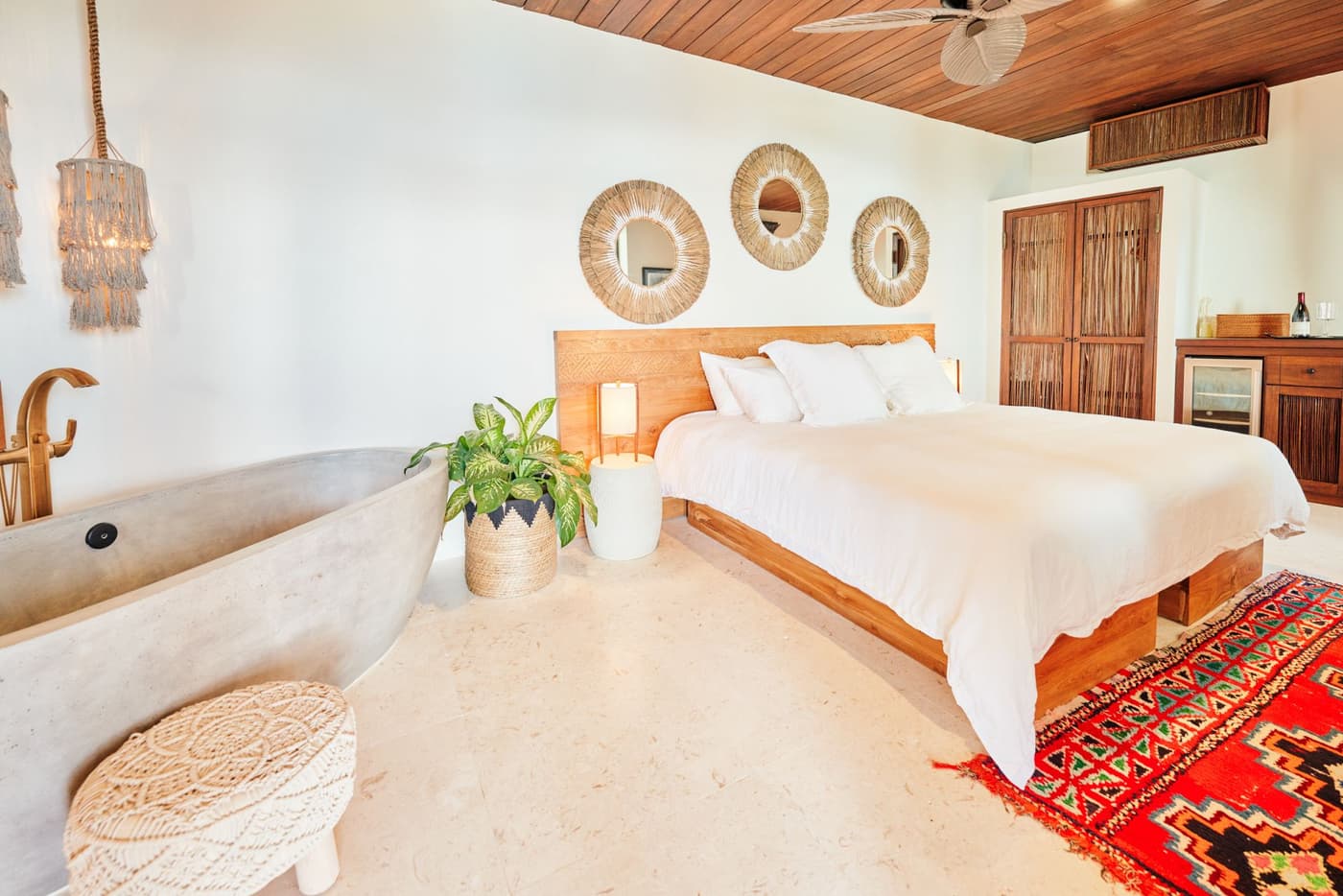 Aerial Gratitude Room — luxury villa photo 4