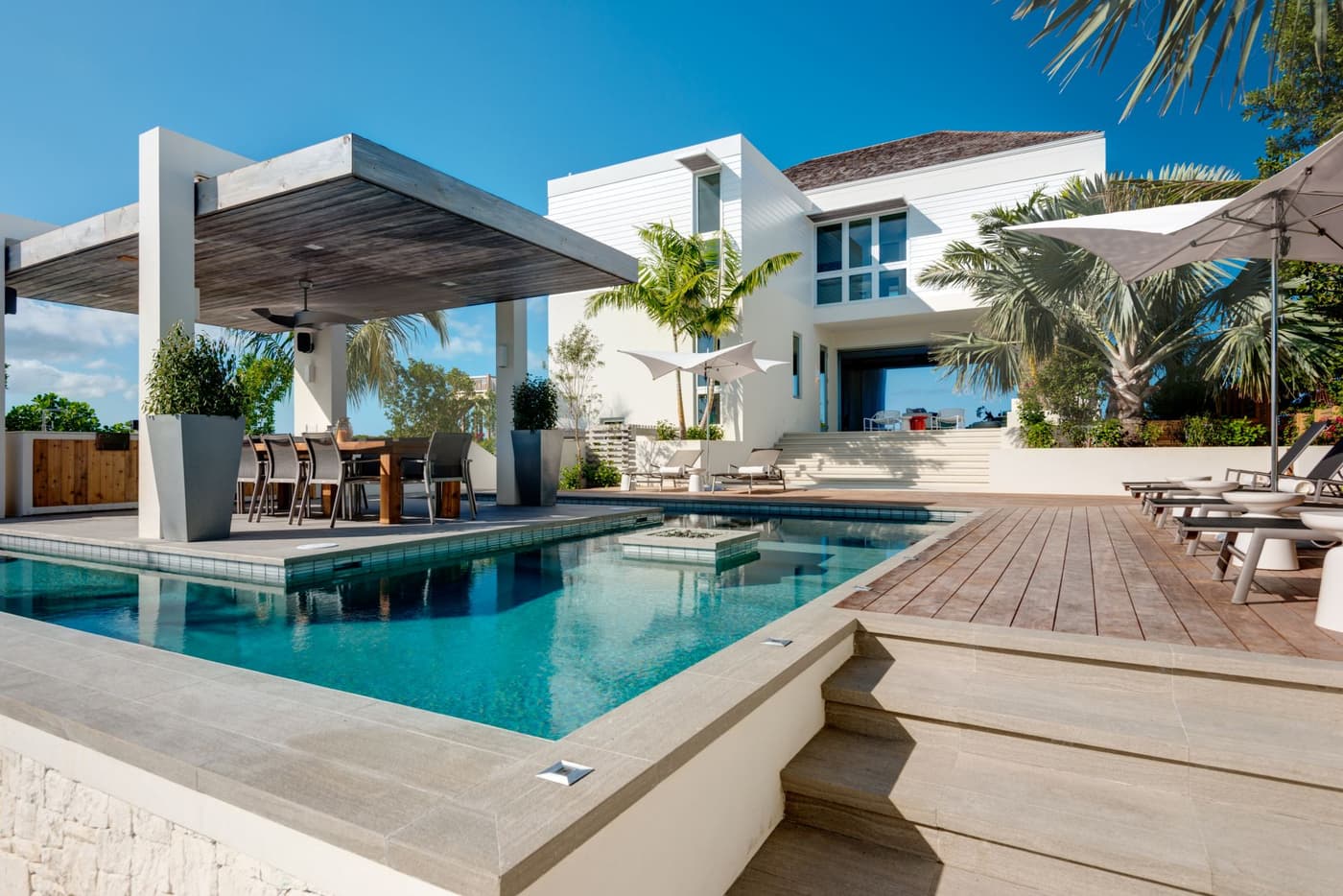 Sundog Villa — luxury villa photo 3