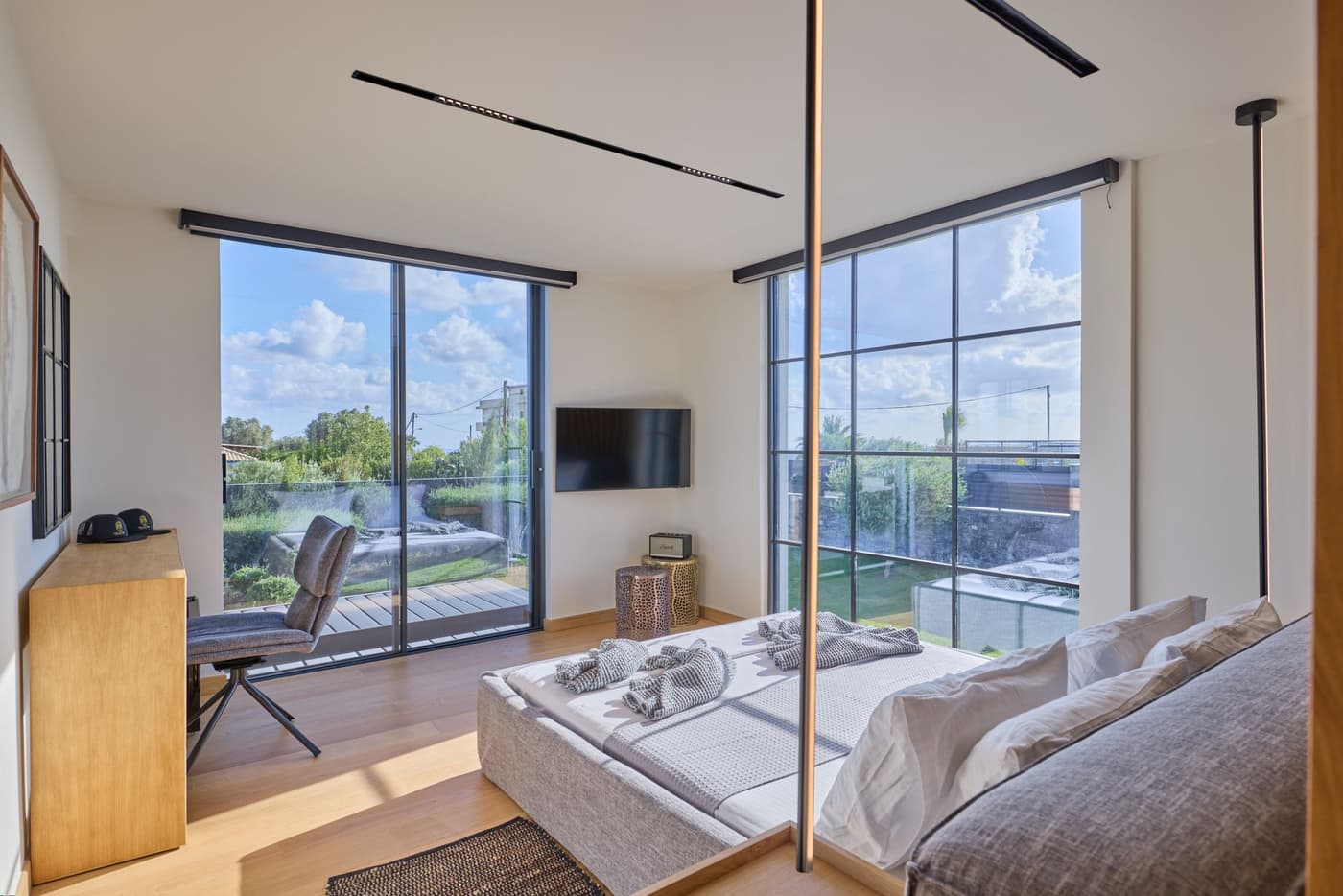 Yolies Estate — luxury villa photo 1