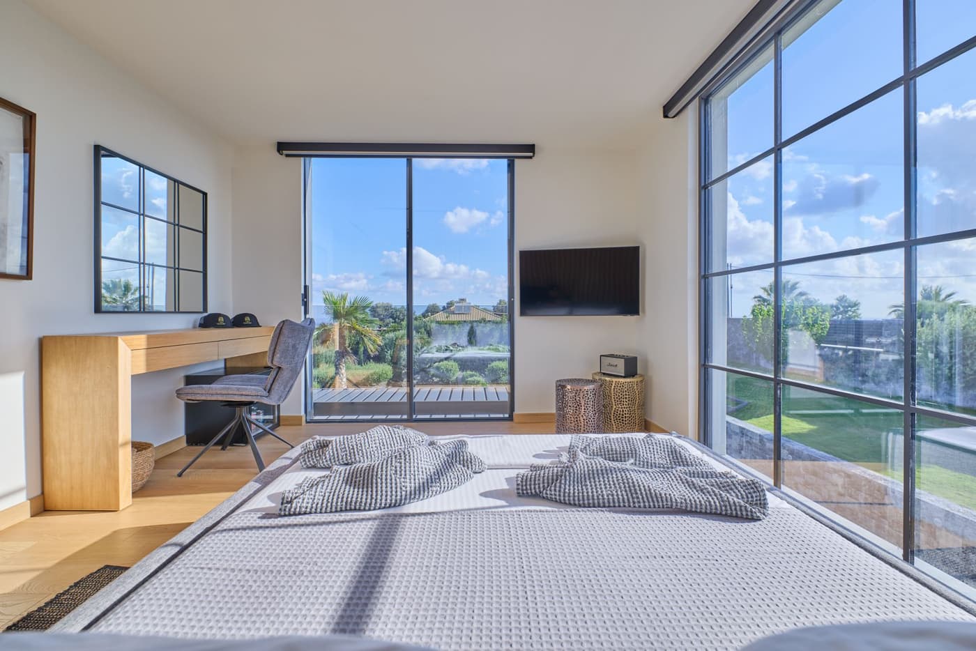 Yolies Estate — luxury villa photo 2