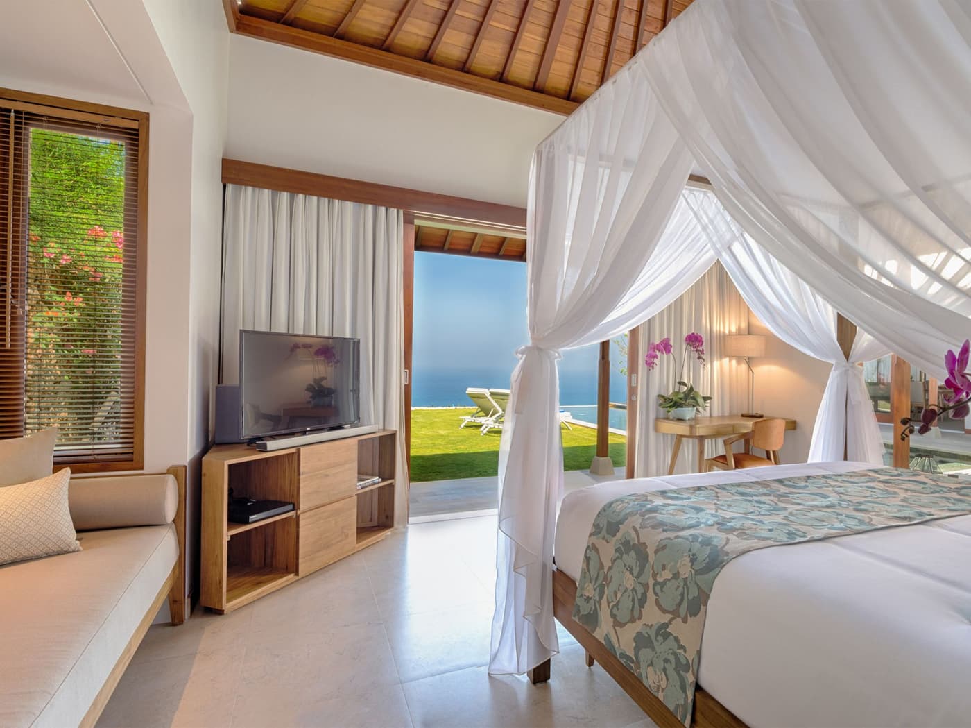 Villa Sol y Mar — luxury villa photo 1