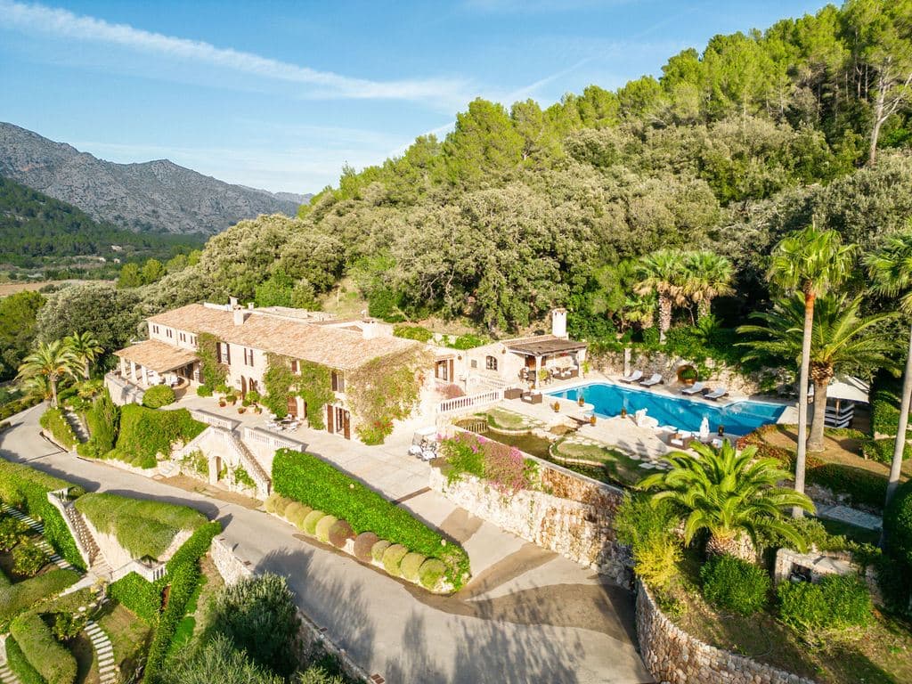 Almond Valley — luxury villa photo 1