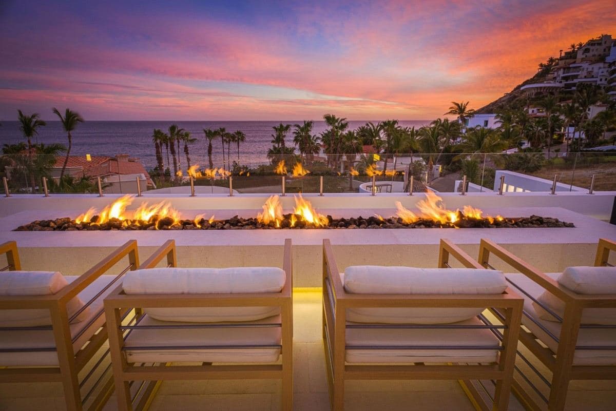 Casa Aqua Blanca — luxury villa photo 2