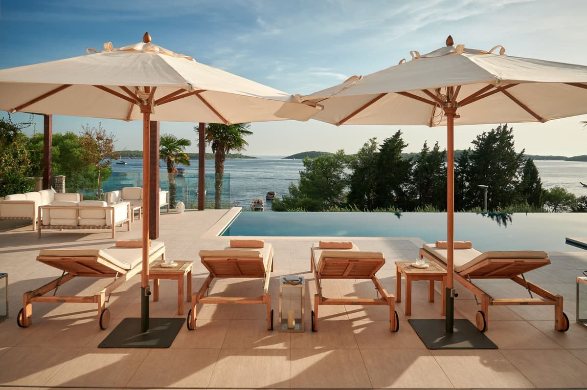 Villa Azzuro — luxury villa photo 1