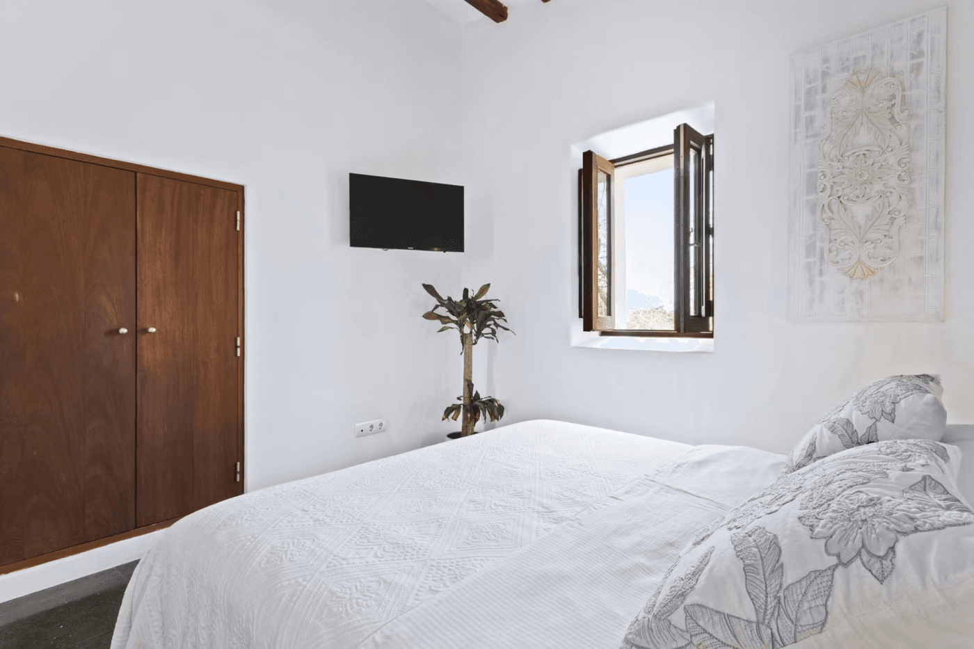 Cel Blau — luxury villa photo 90
