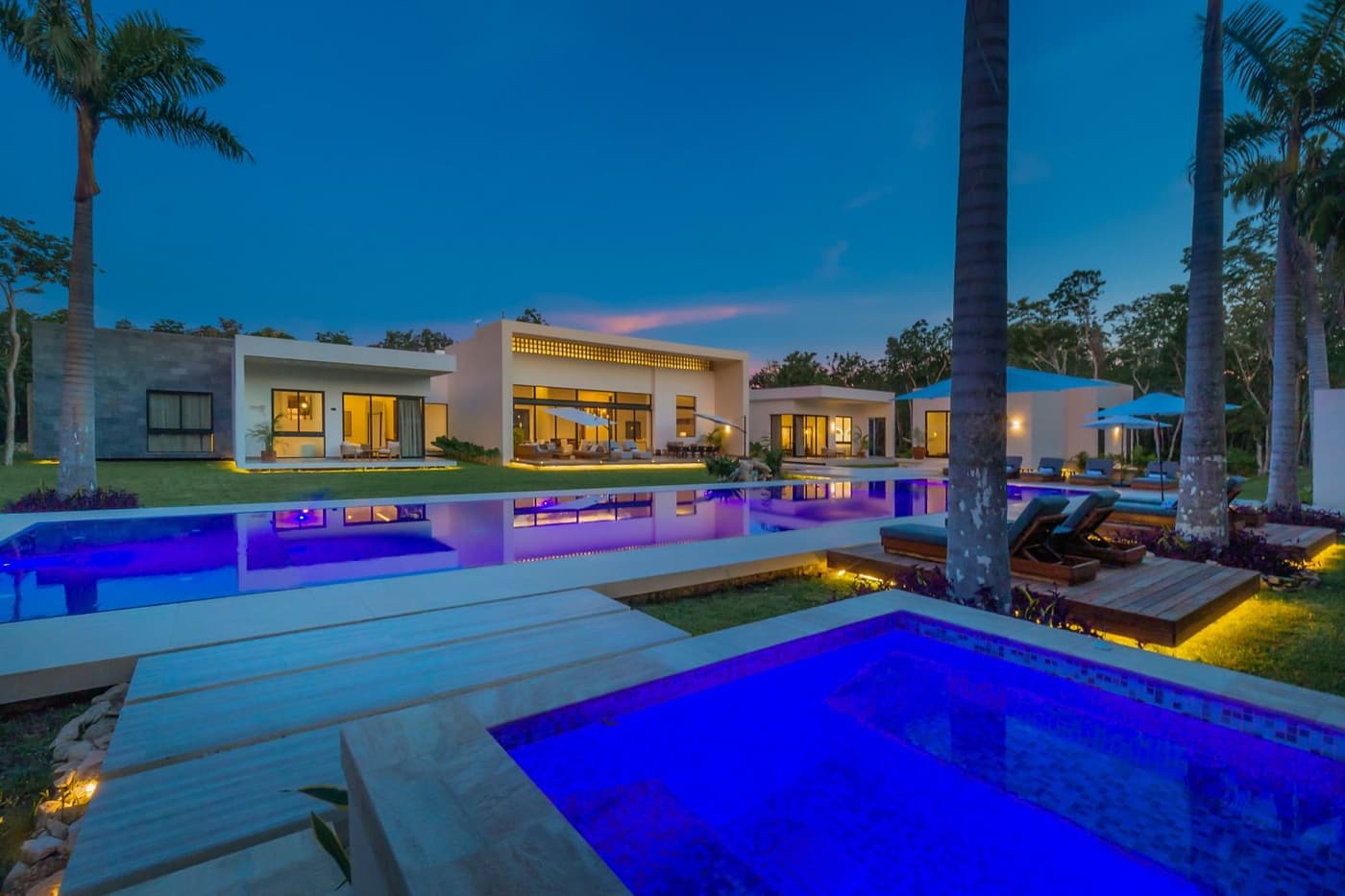 L and at Mariposa — luxury villa photo 70