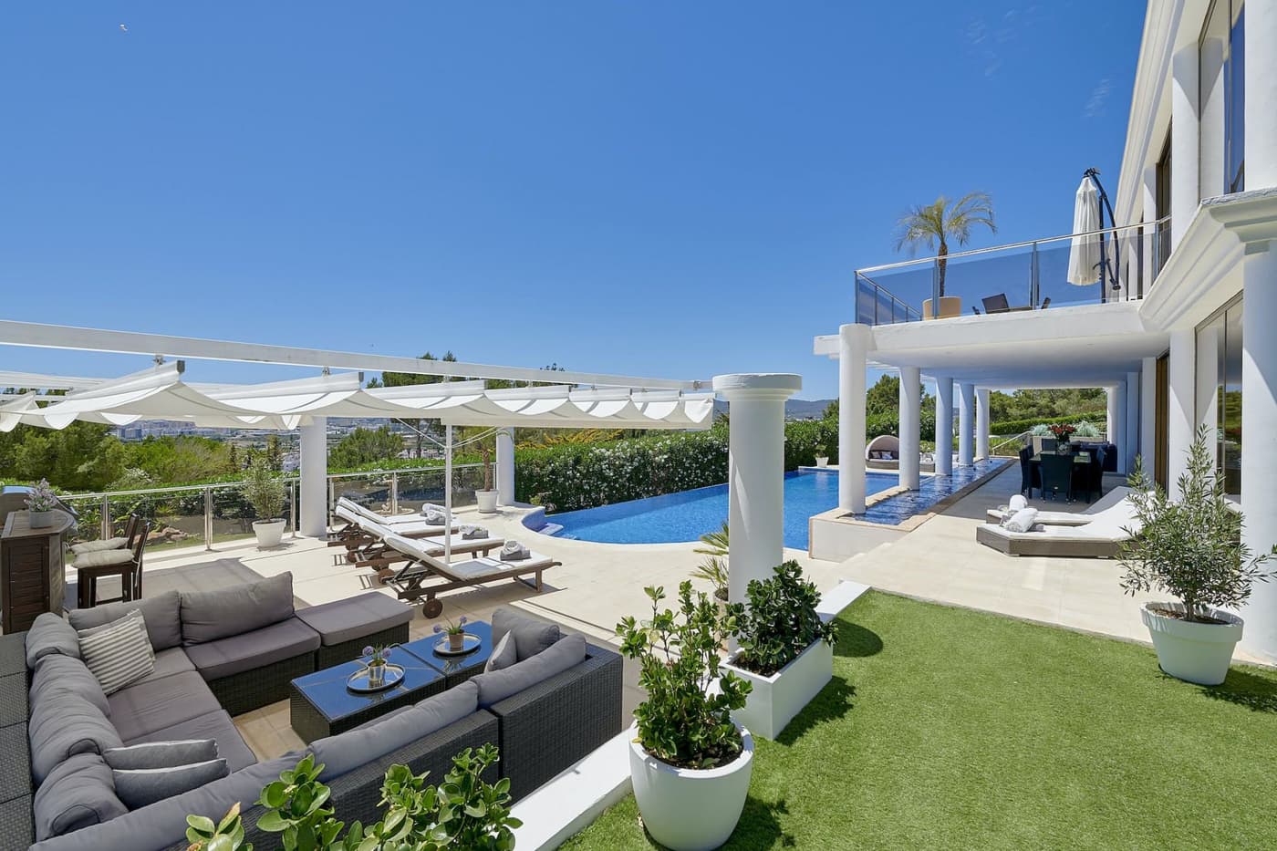 Can Rimbau Heights — luxury villa photo 2