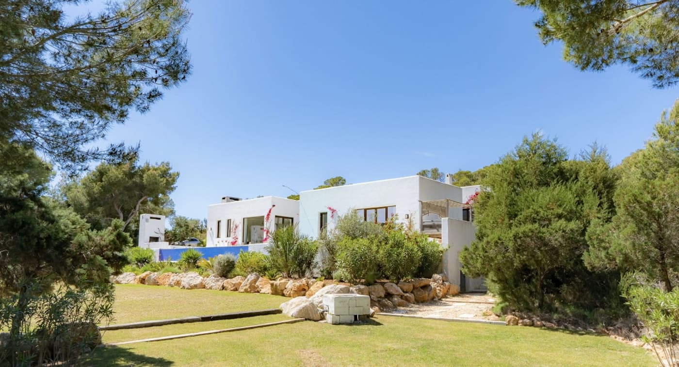 Vista De Muntanya — luxury villa photo 2