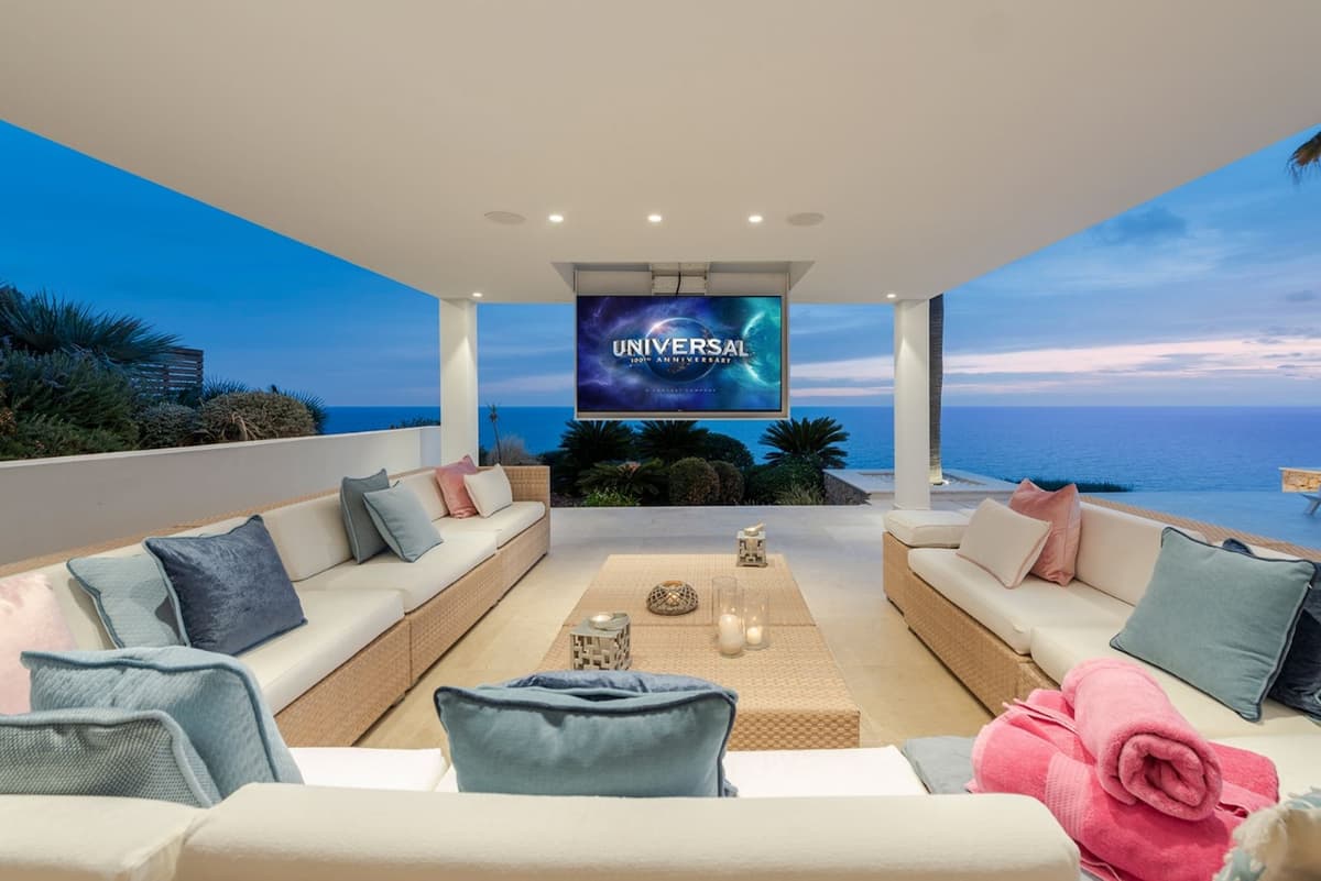La Mola Deluxe — luxury villa photo 1