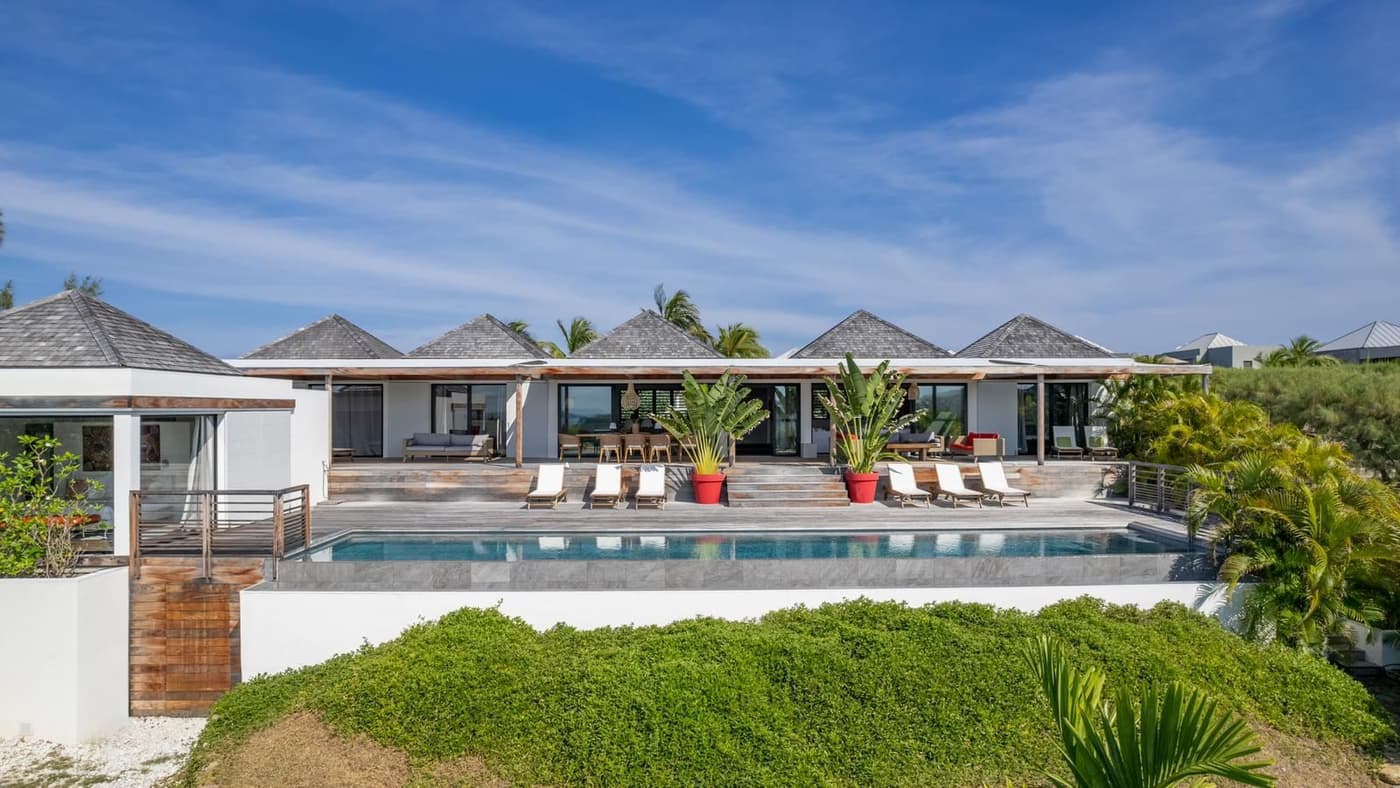 Villa Cairn — luxury villa photo 1