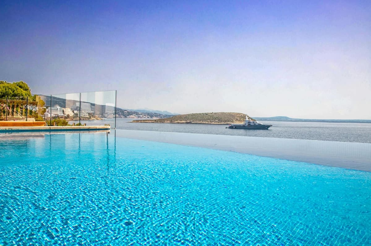 Villa Cabello — luxury villa photo 3