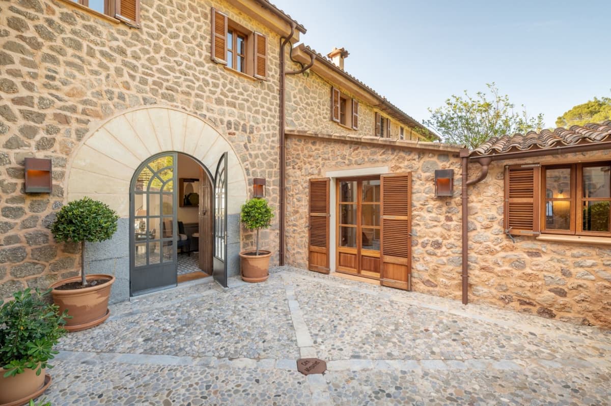 Villa Rafaella — luxury villa photo 1
