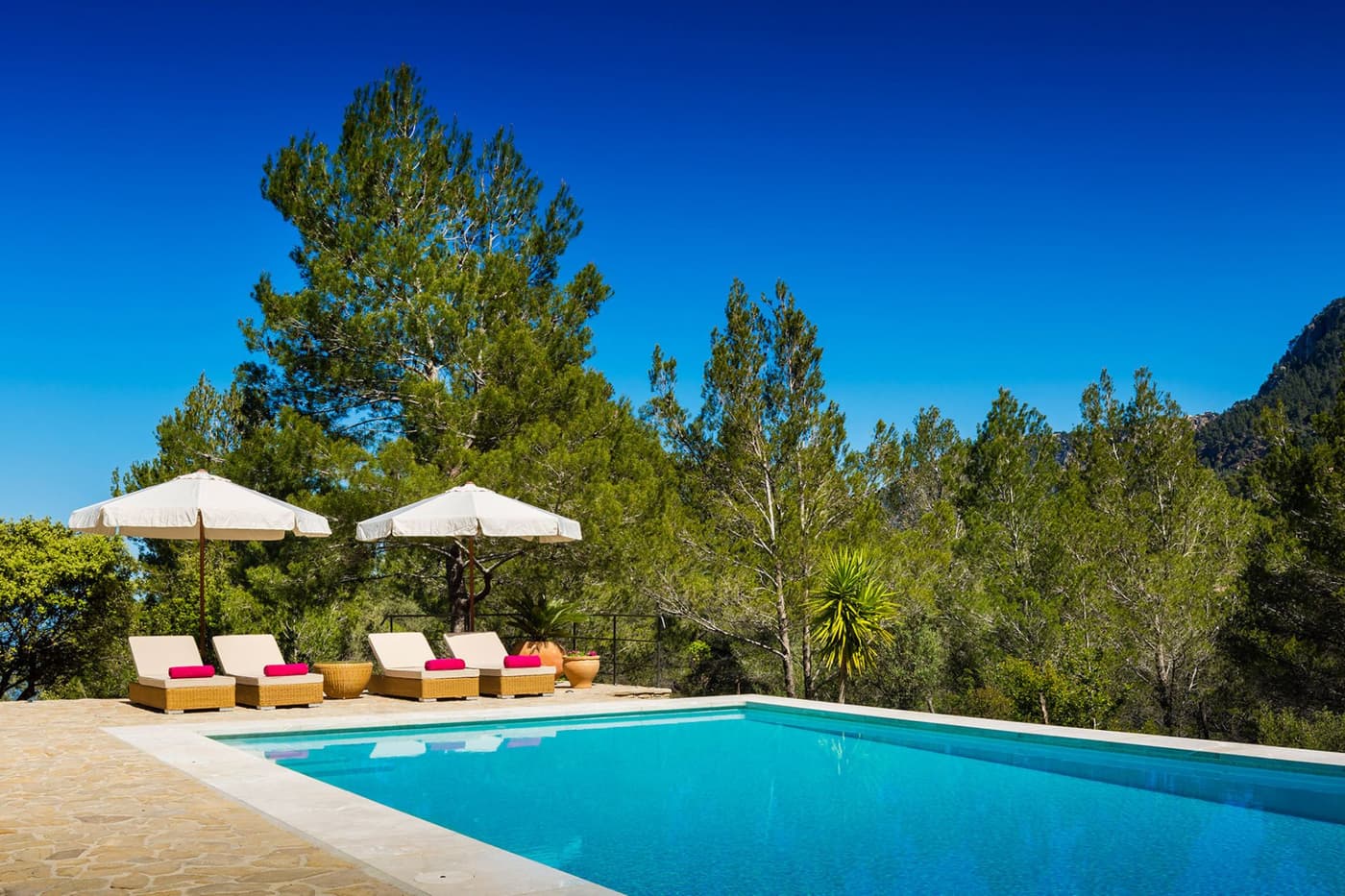Villa Santiago — luxury villa photo 1
