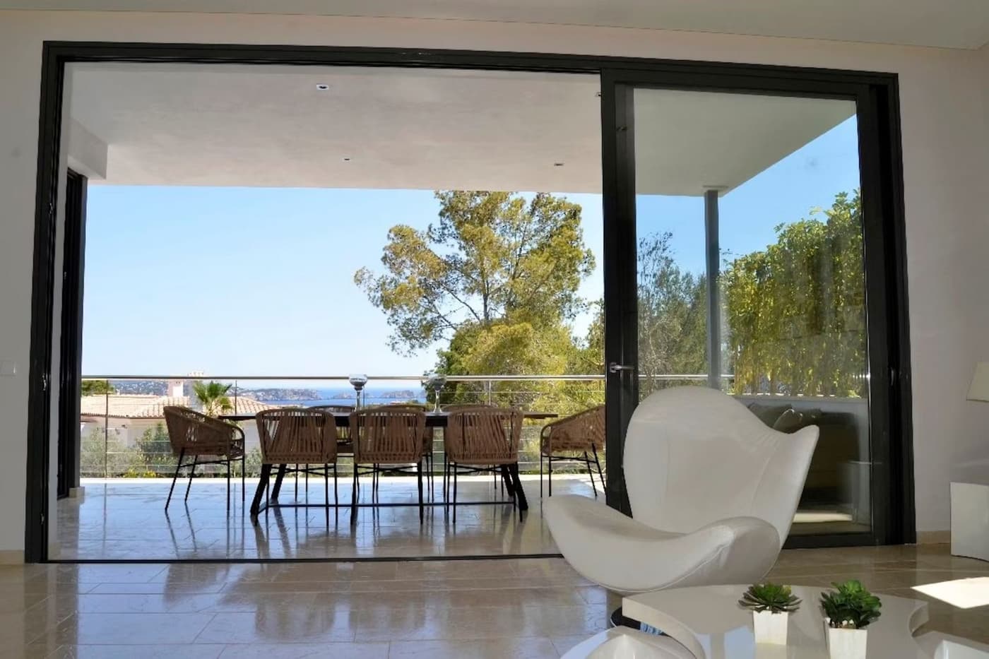 Villa Isla — luxury villa photo 2