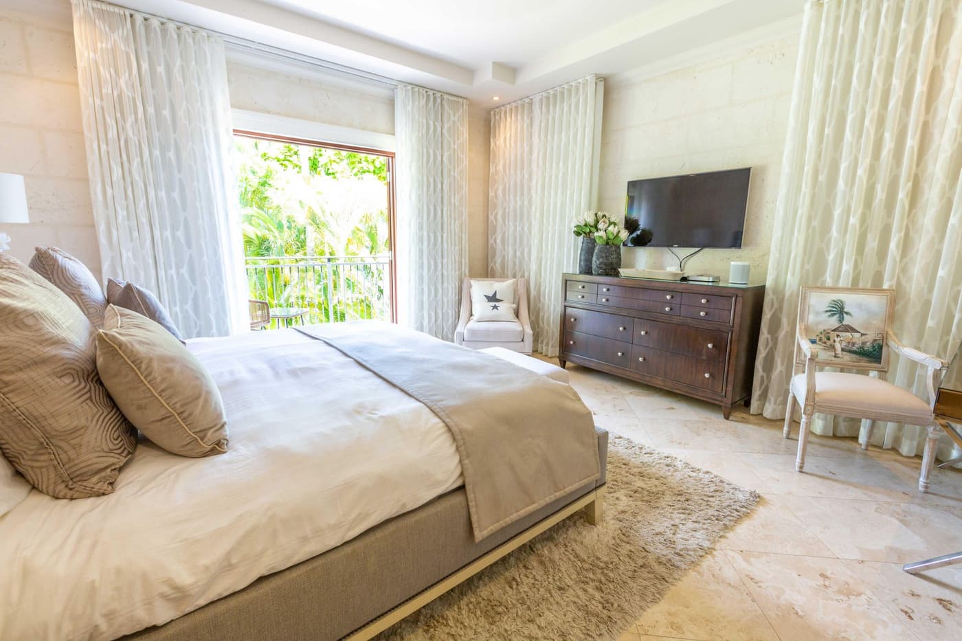 Salt Life at Claridges — luxury villa photo 30