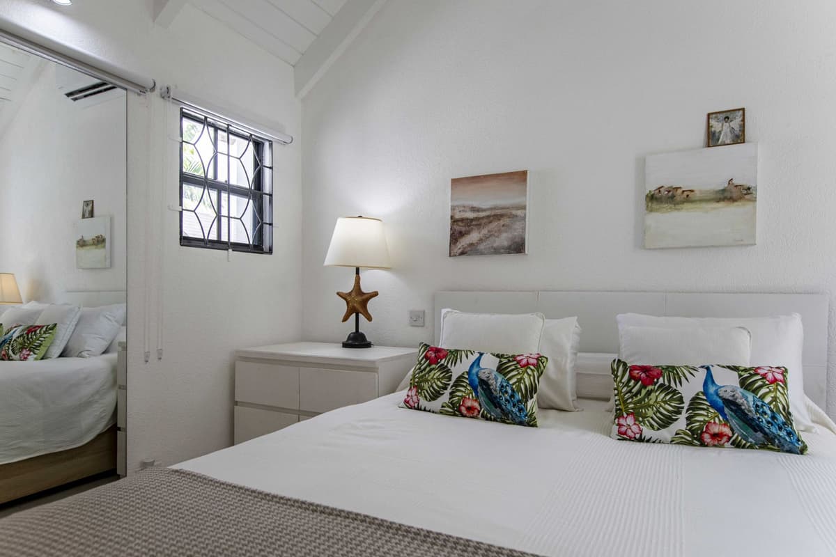 Lime Grove Villa No 7 — luxury villa photo 14