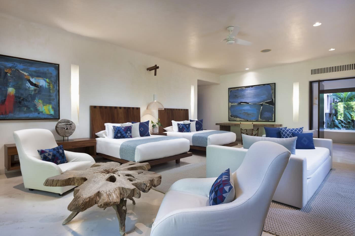 Casa Tres Soles — luxury villa photo 1