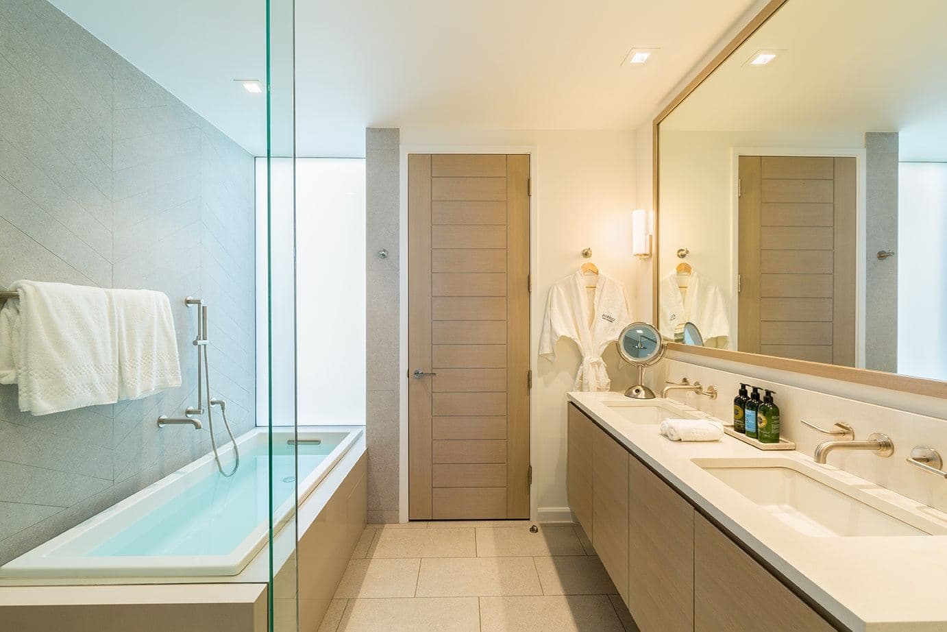 Rock House Oceanview Ridge One Bedroom — luxury villa photo 2