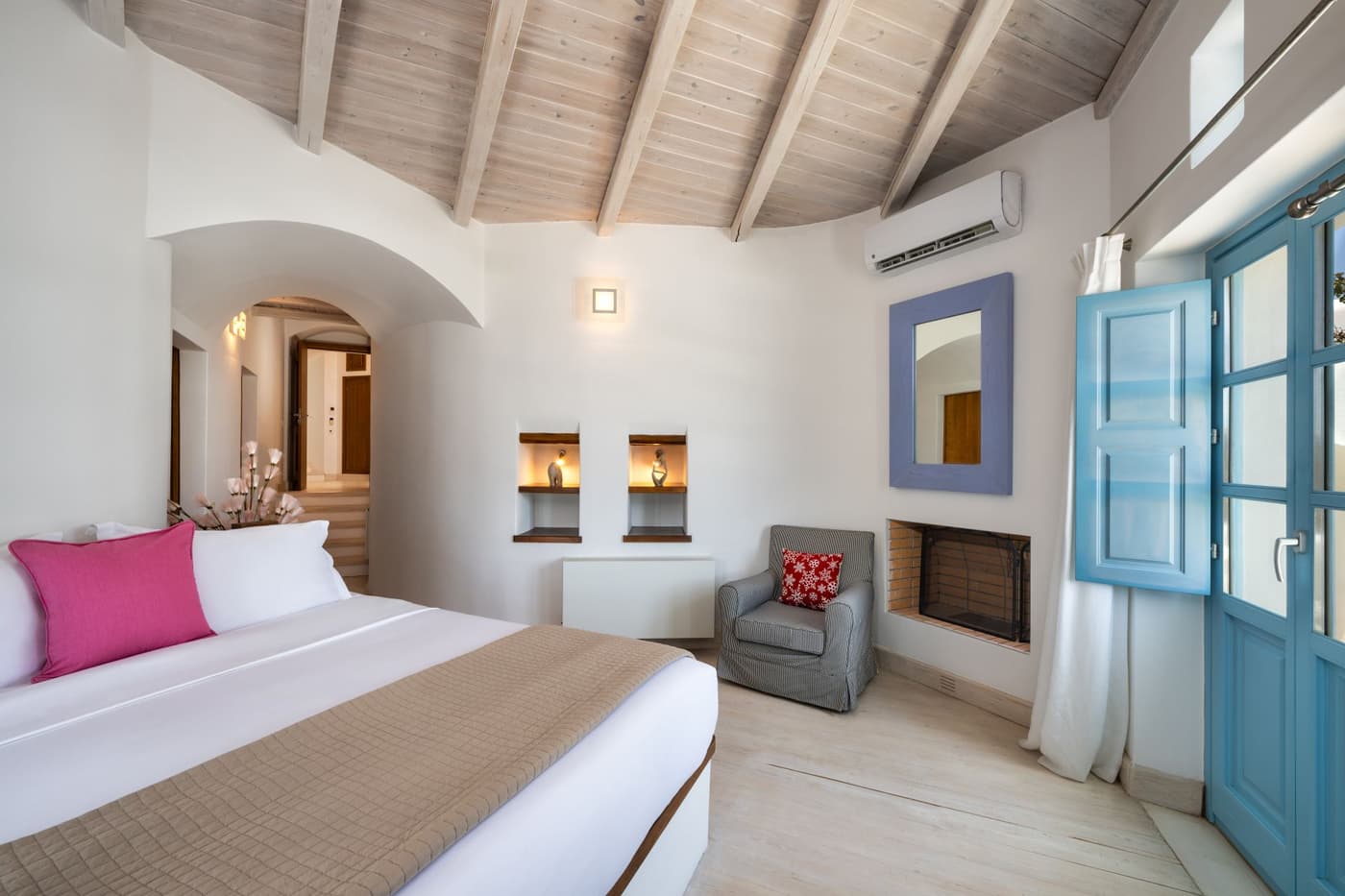 Apanema Signature Villa — luxury villa photo 1