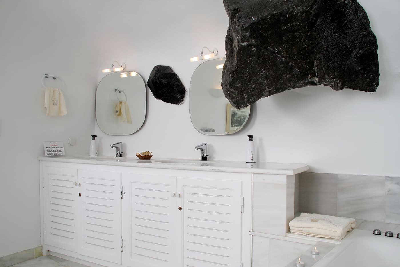 White House Villa — luxury villa photo 2