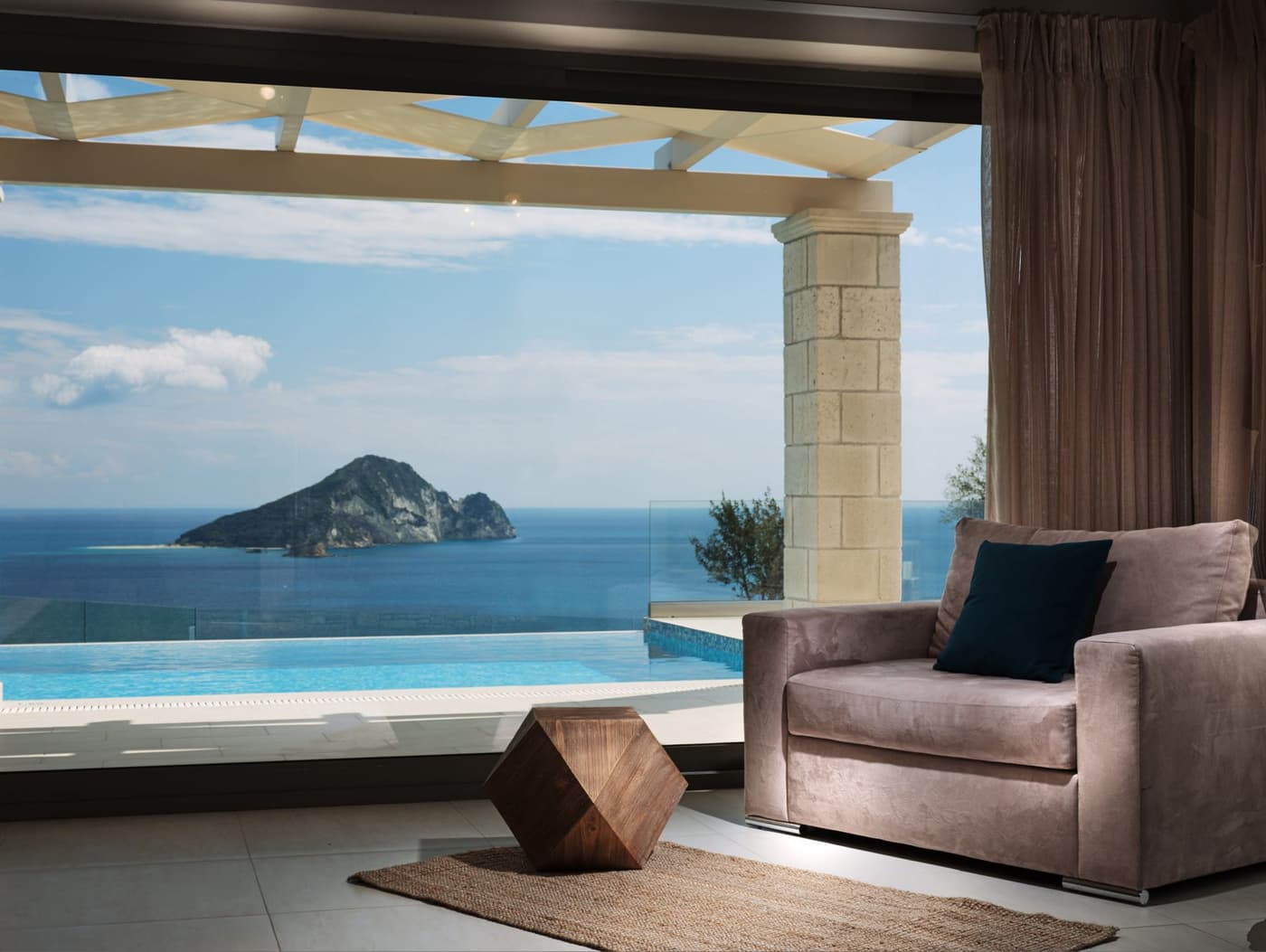 Villa Avra-Keri Lake — luxury villa photo 2